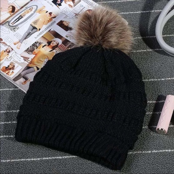NEW! Knit Pom Pom Beanie Fur Lined In 8 Colors - Picture 3 of 8